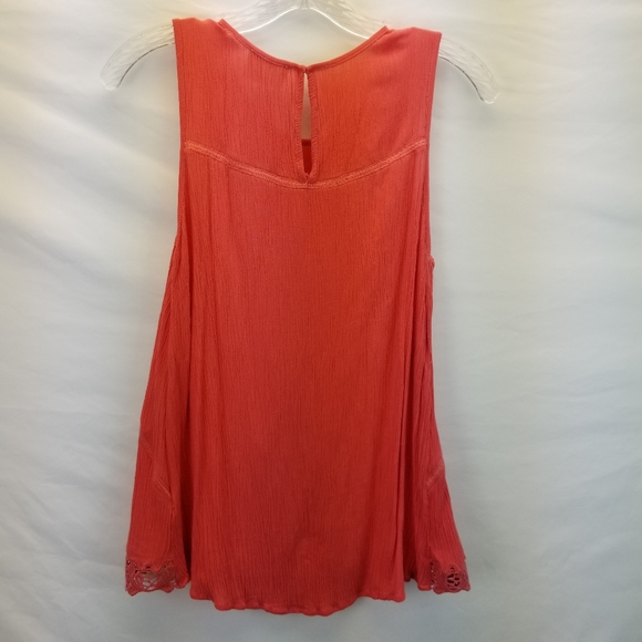 Pins and Needles Crochet coral pink Sm boho tank - Picture 3 of 5